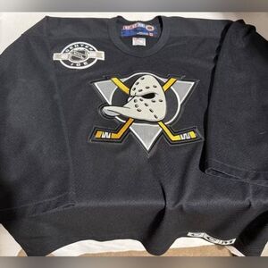 Vintage Mighty Ducks CCM Hockey Black Jersey with Iconic Logo, Medium Tall